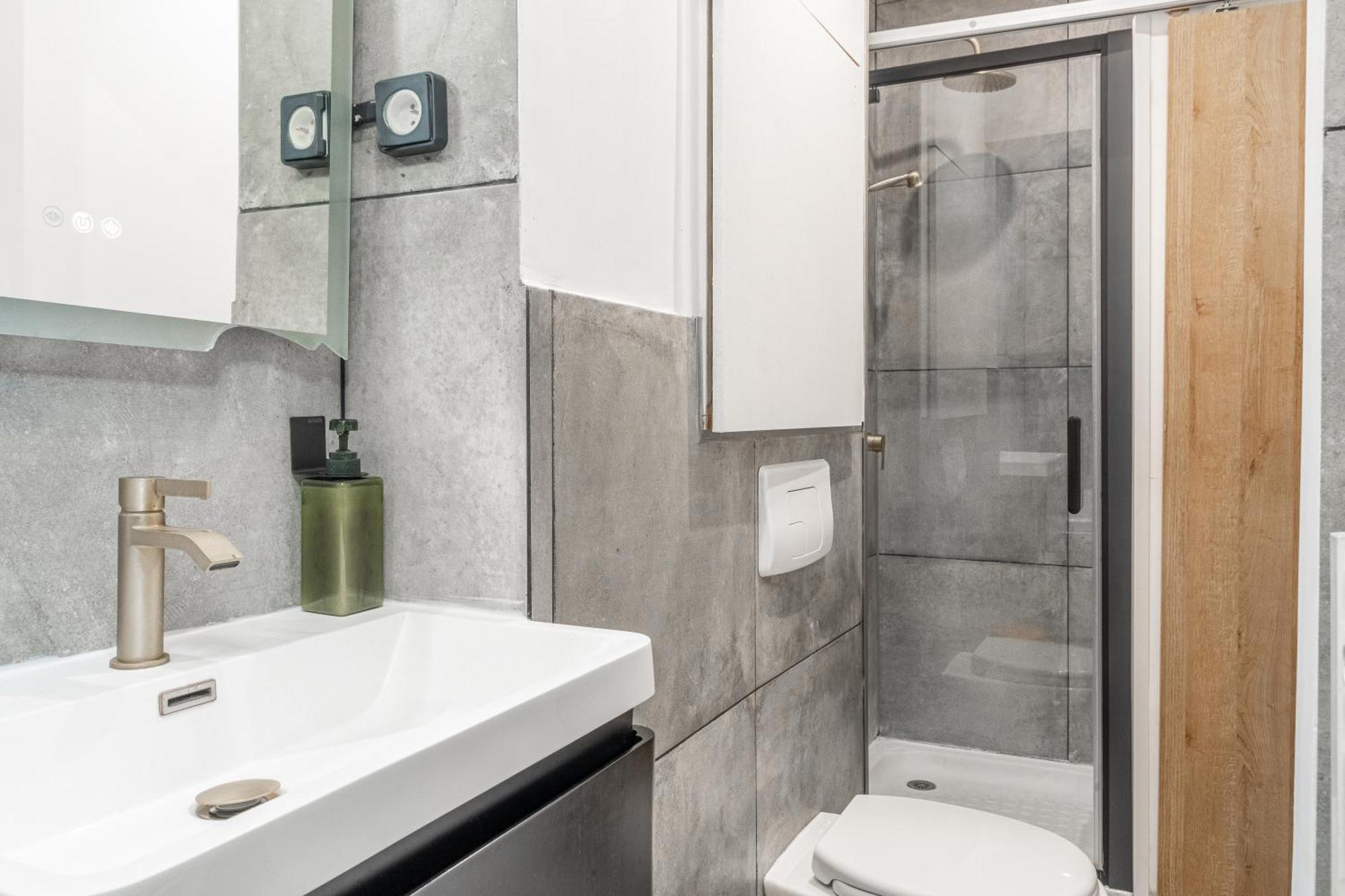 Lavie Maison Eiffel Ac Hot Tub Paris Exterior foto